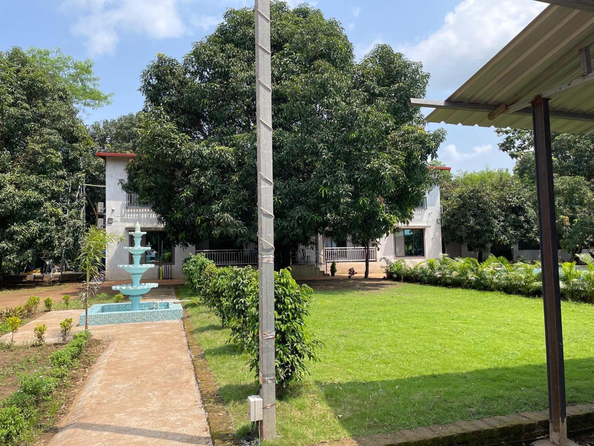 Riverland Farm And Resort Karjat Eksteriør billede