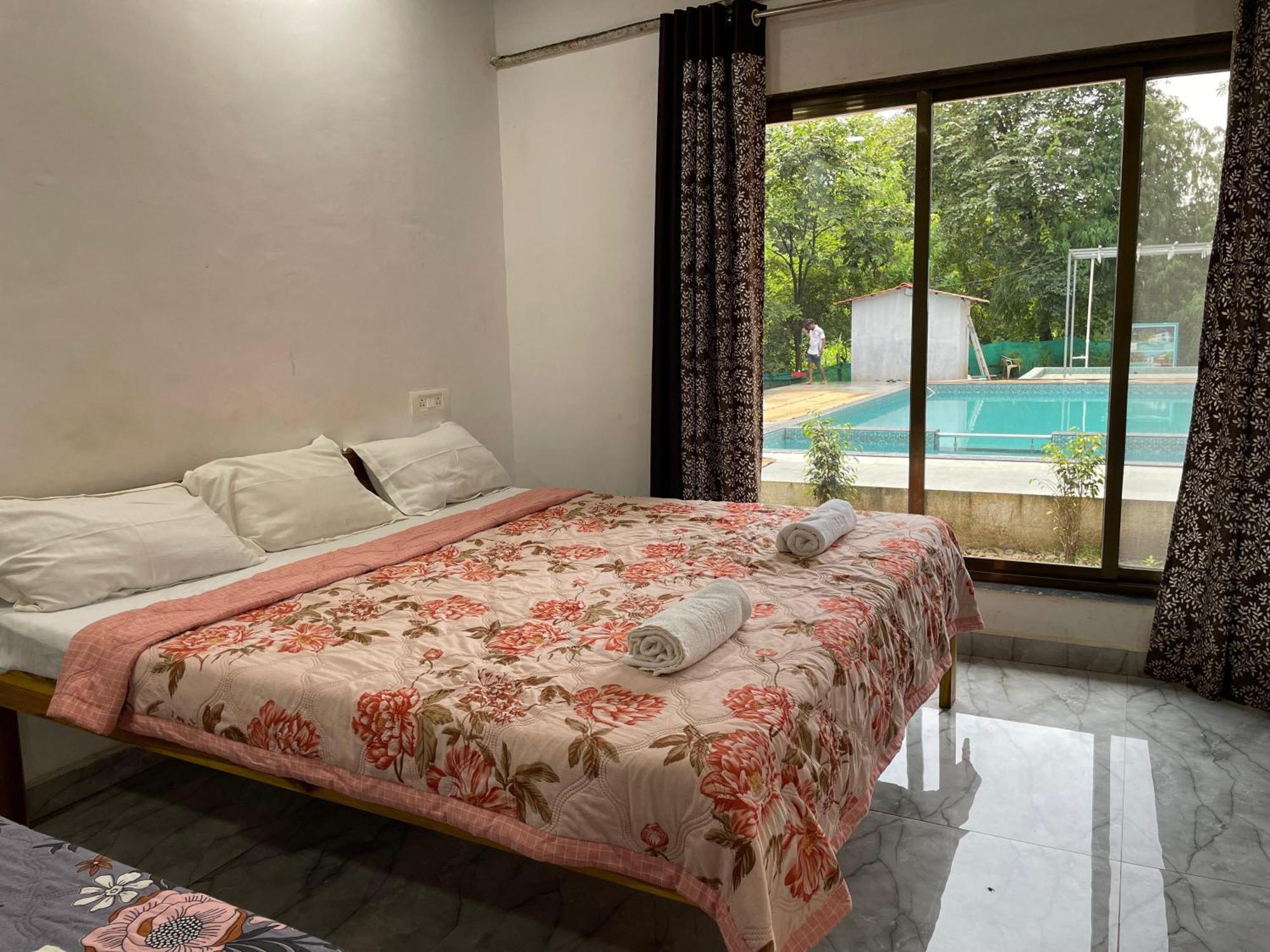 Riverland Farm And Resort Karjat Eksteriør billede