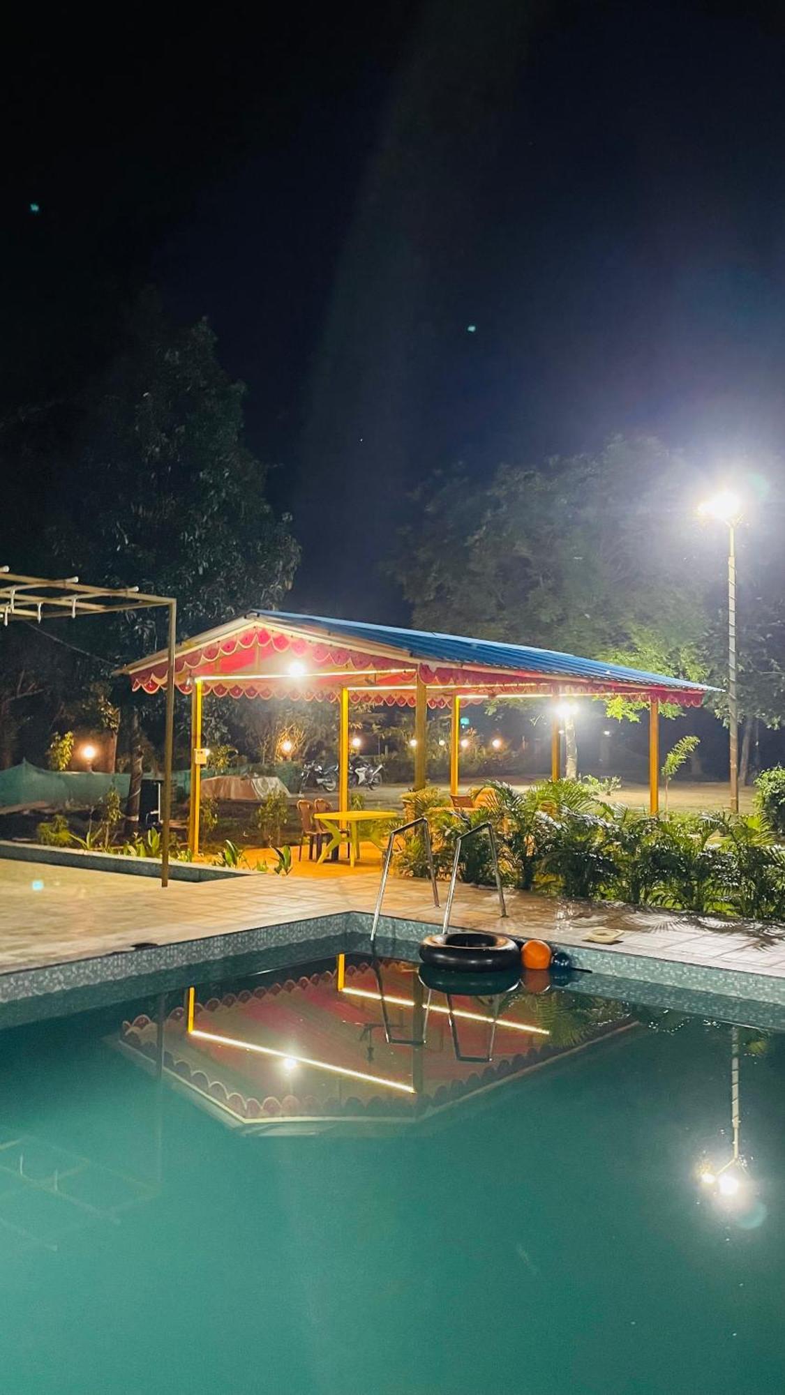 Riverland Farm And Resort Karjat Eksteriør billede