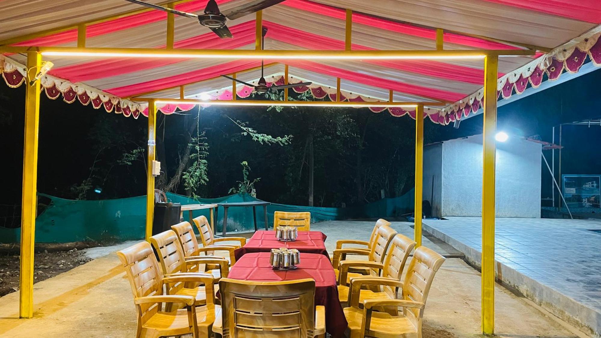 Riverland Farm And Resort Karjat Eksteriør billede