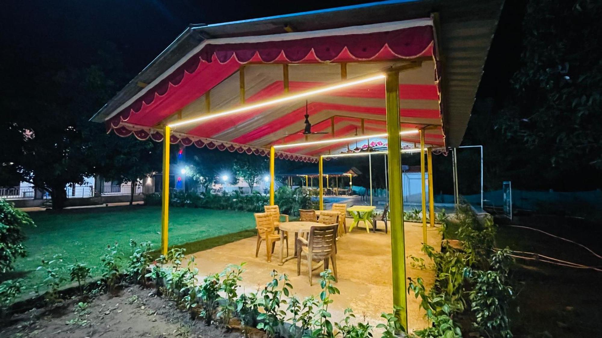 Riverland Farm And Resort Karjat Eksteriør billede