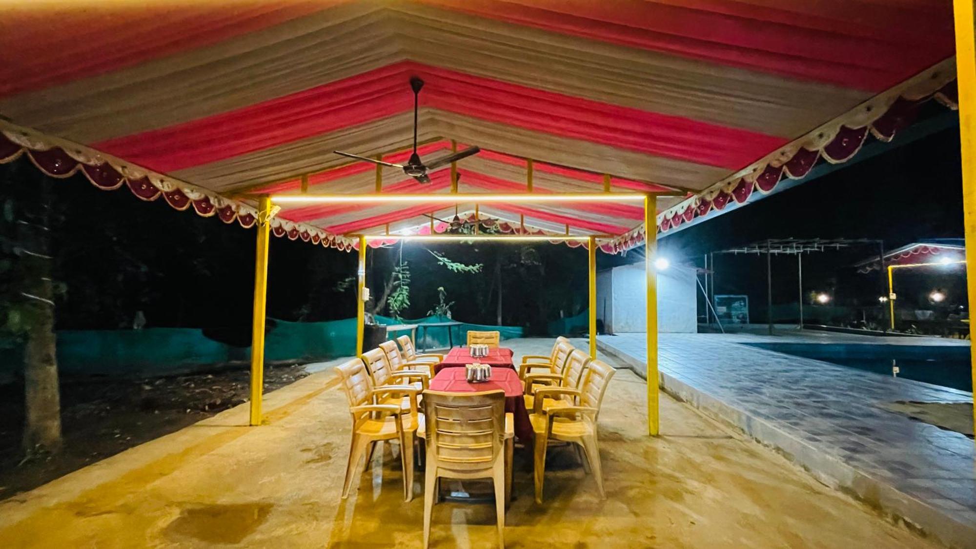 Riverland Farm And Resort Karjat Eksteriør billede