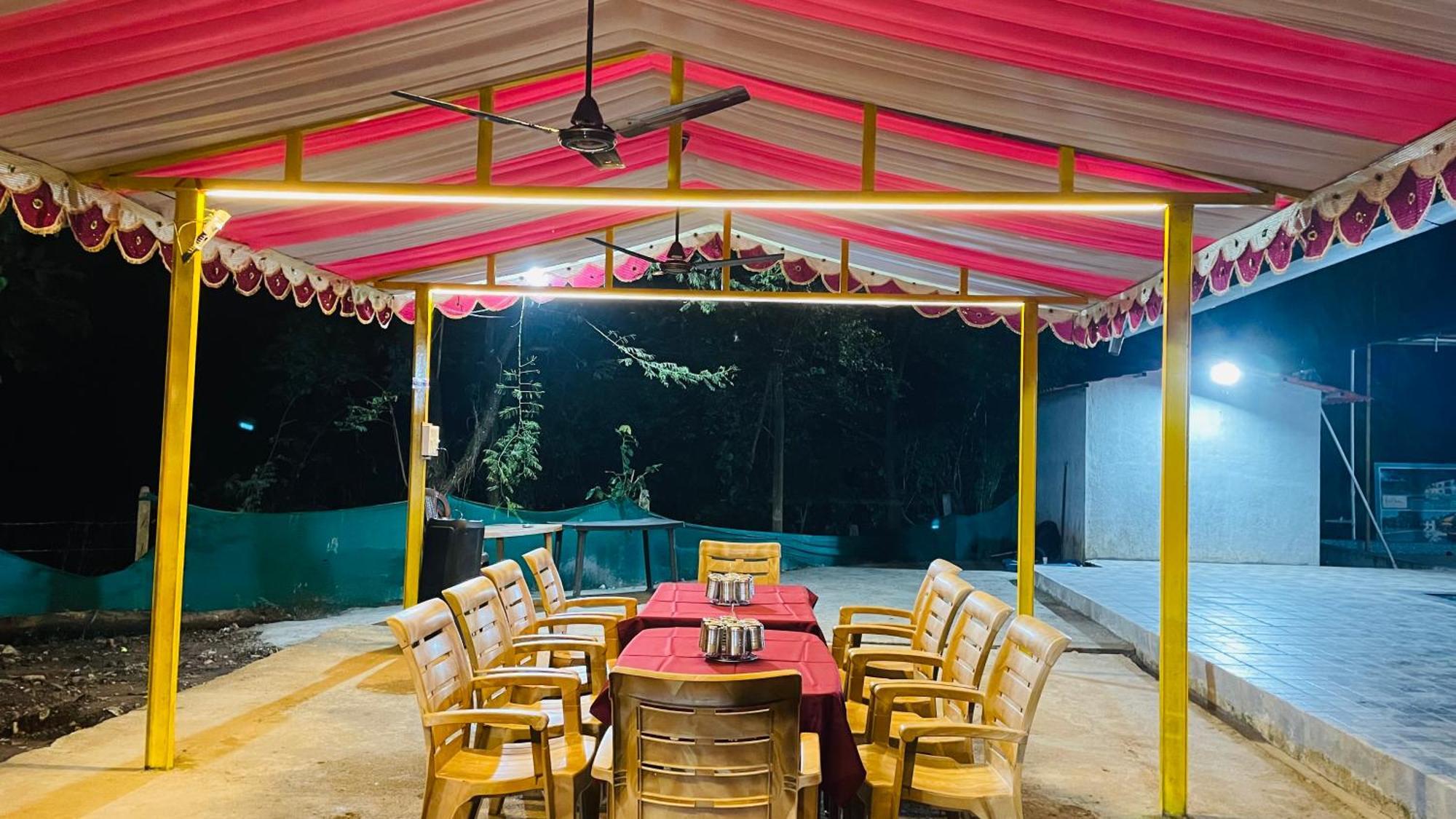 Riverland Farm And Resort Karjat Eksteriør billede